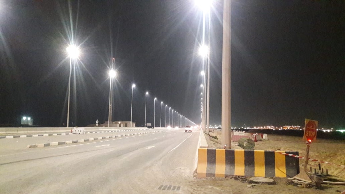 New R9 streetlights lining the roadway at Khalifa Port, Abu Dhabi